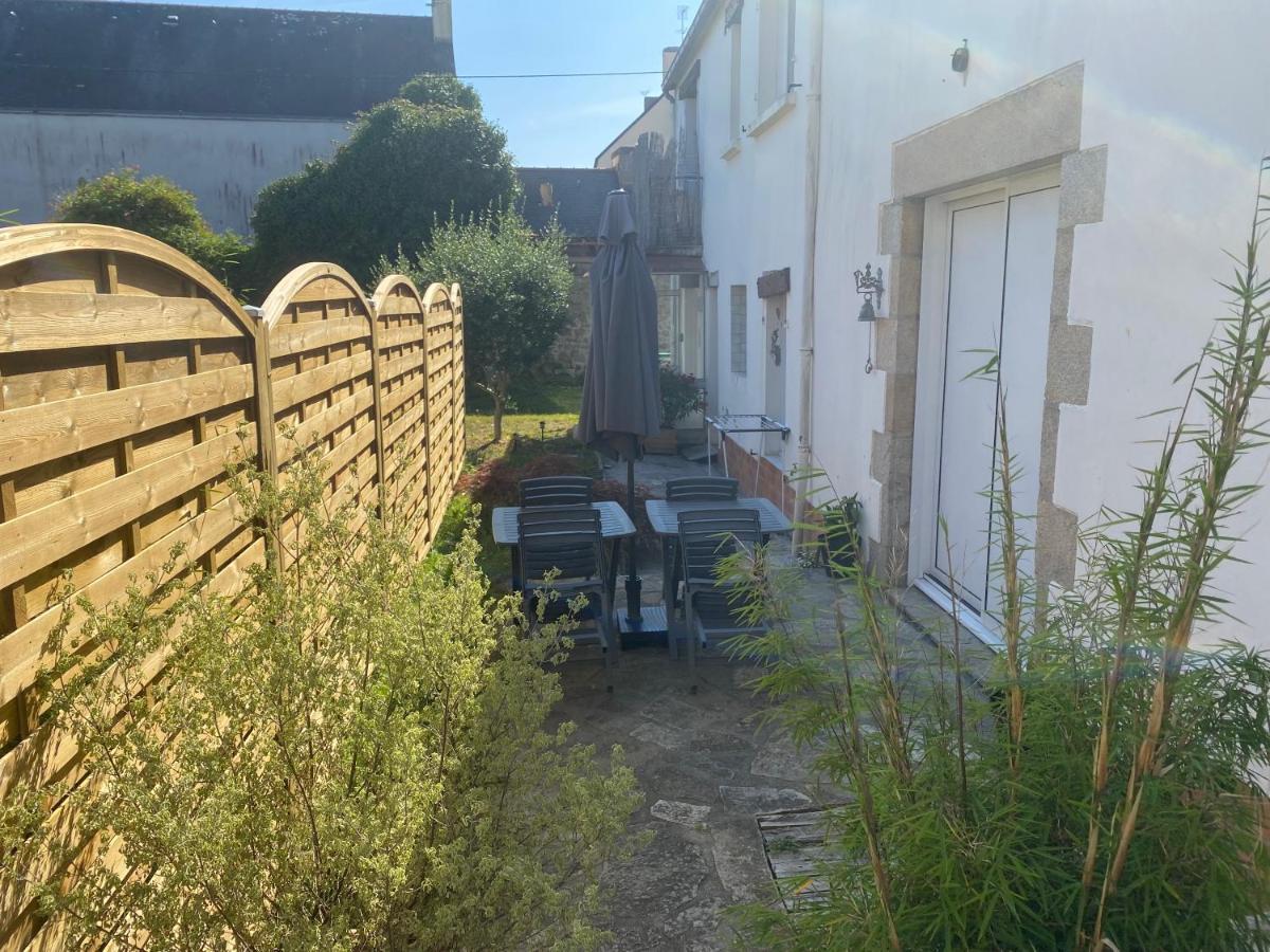 Appartement en entrée de ville avec balneo Pont-lʼAbbé Exterior foto